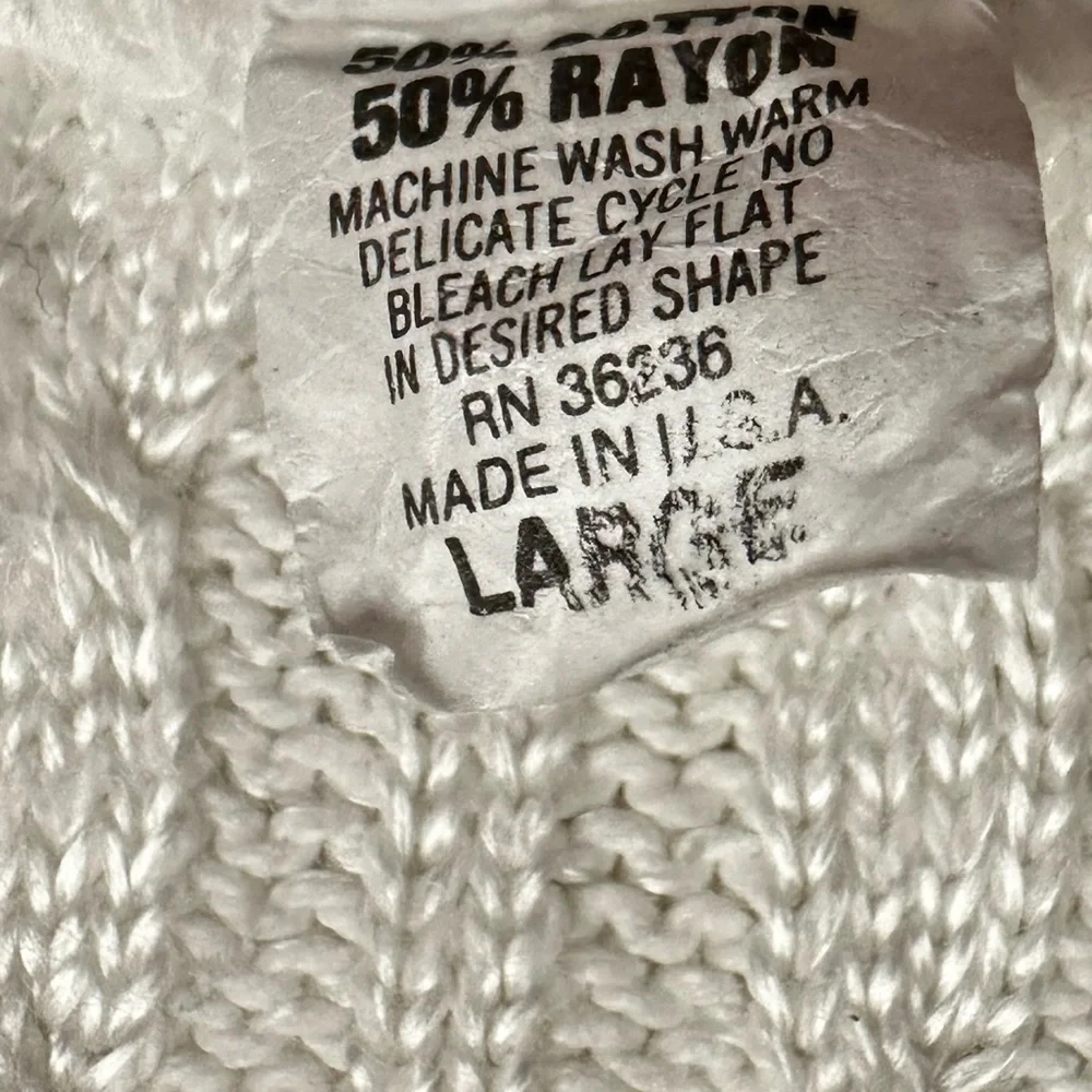 Women's White Cable Knit Sweater Vintage 90s Rayon Blend Cropped Short Sleeve